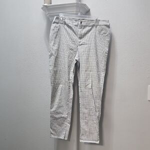 Chico's Black and White Geometric Patterned Capris